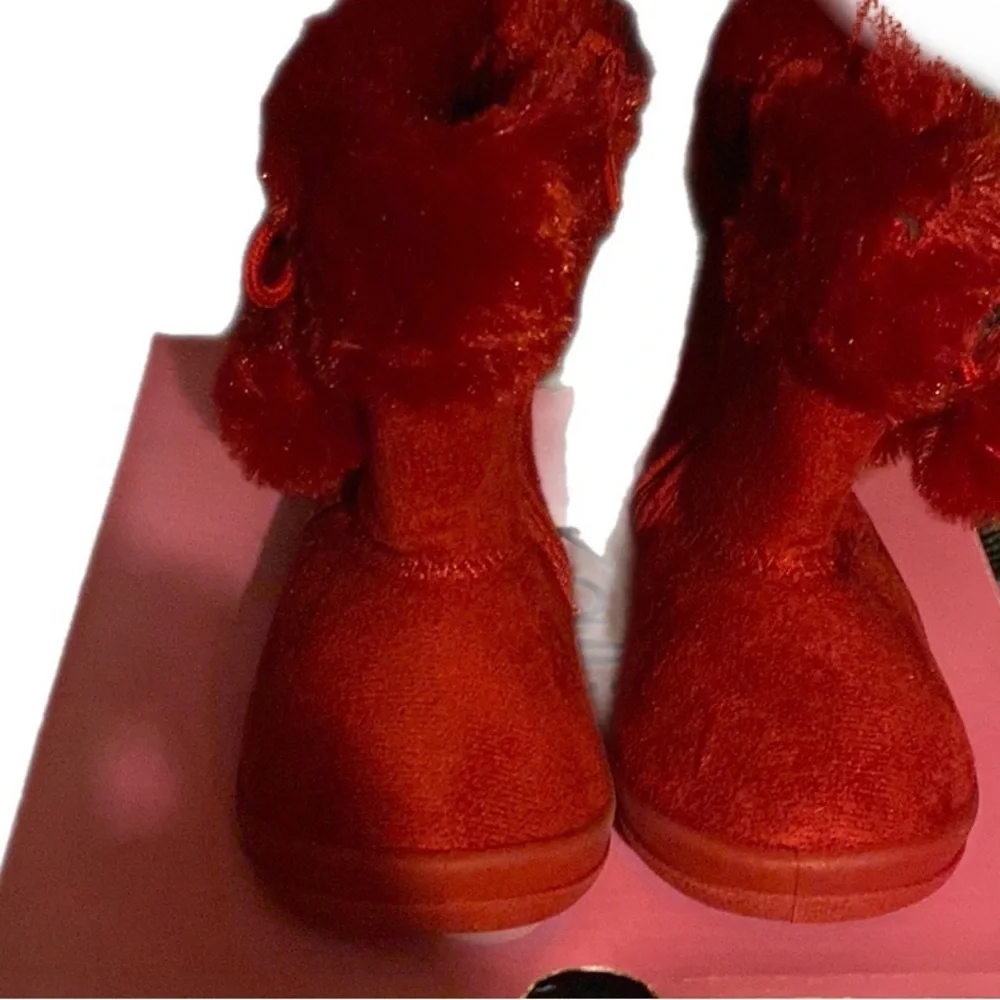 Kali Boots, Bany, Red, Faux Fur, Suede, Sz 4 & 5, Winter, Snow, Girly​, NIB, NWT